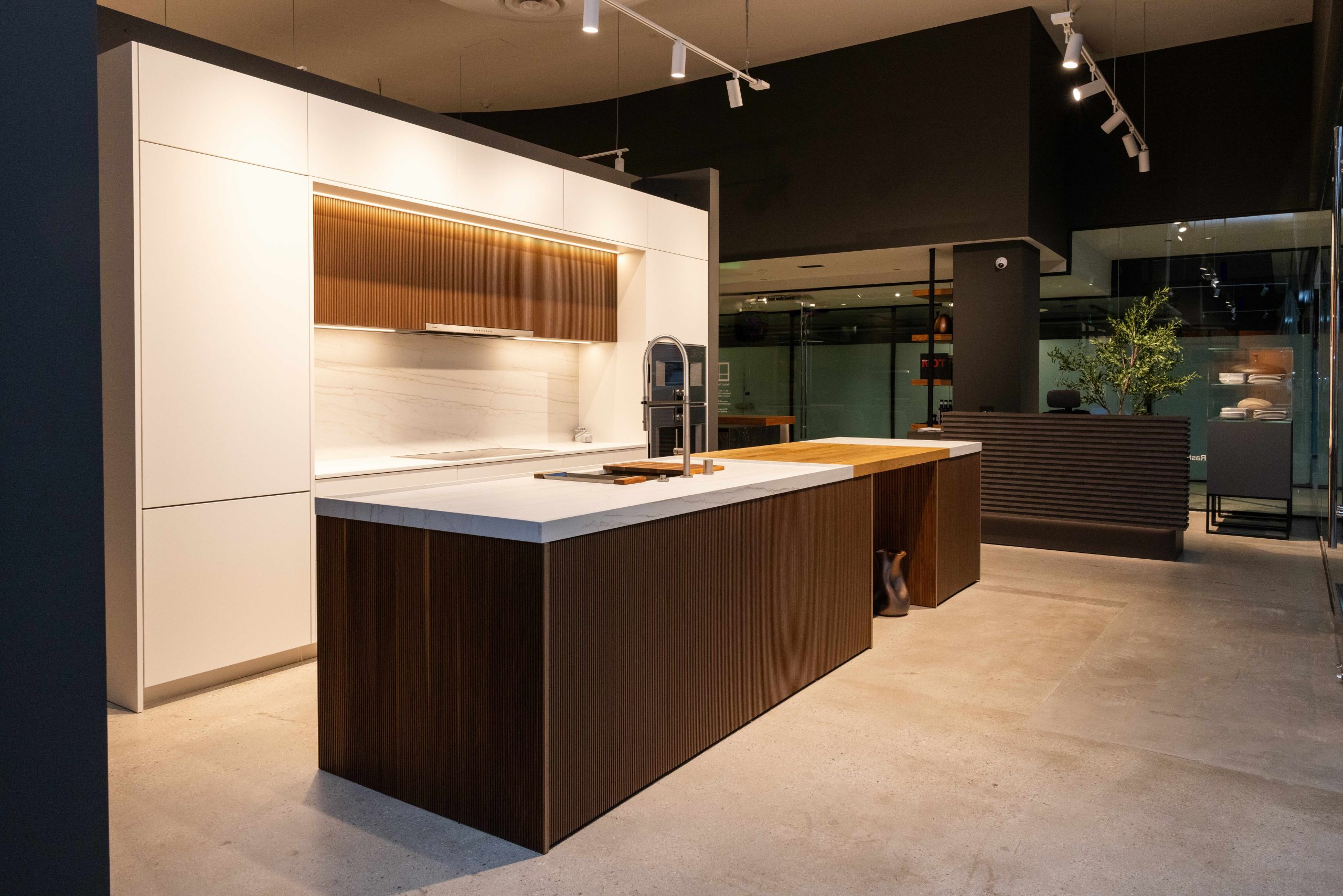 Renzo Rastelli Los Angeles showroom, a kitchen collection vignette.